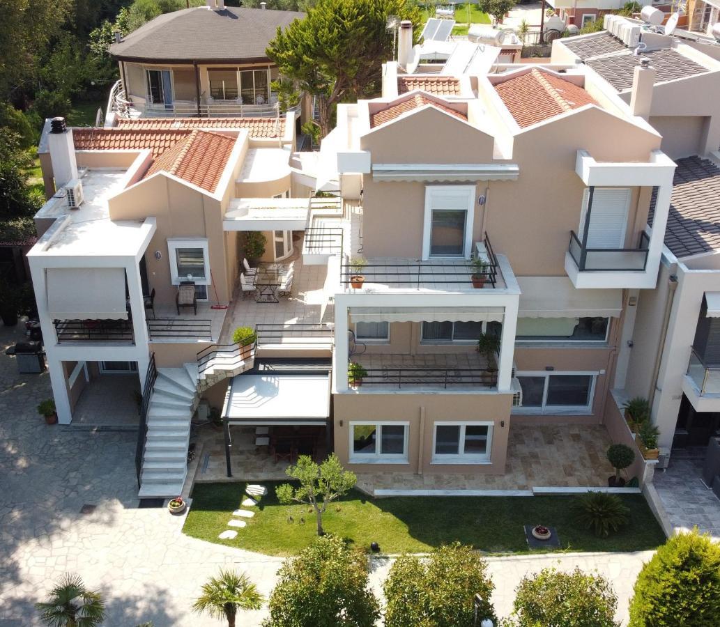 Villa Dioni Luxury House à Nea Iraklitsa Extérieur photo